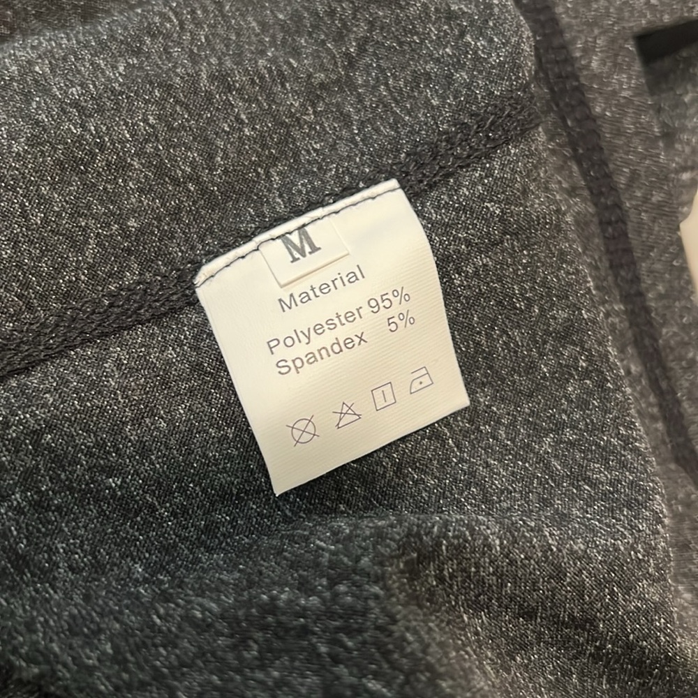 NWT Charcoal Color Workout/Yoga Top - Picture 4 of 8